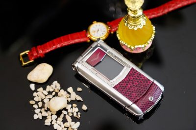 Vertu Constellation Ayxta Da Cá Sấu Màu Hồng