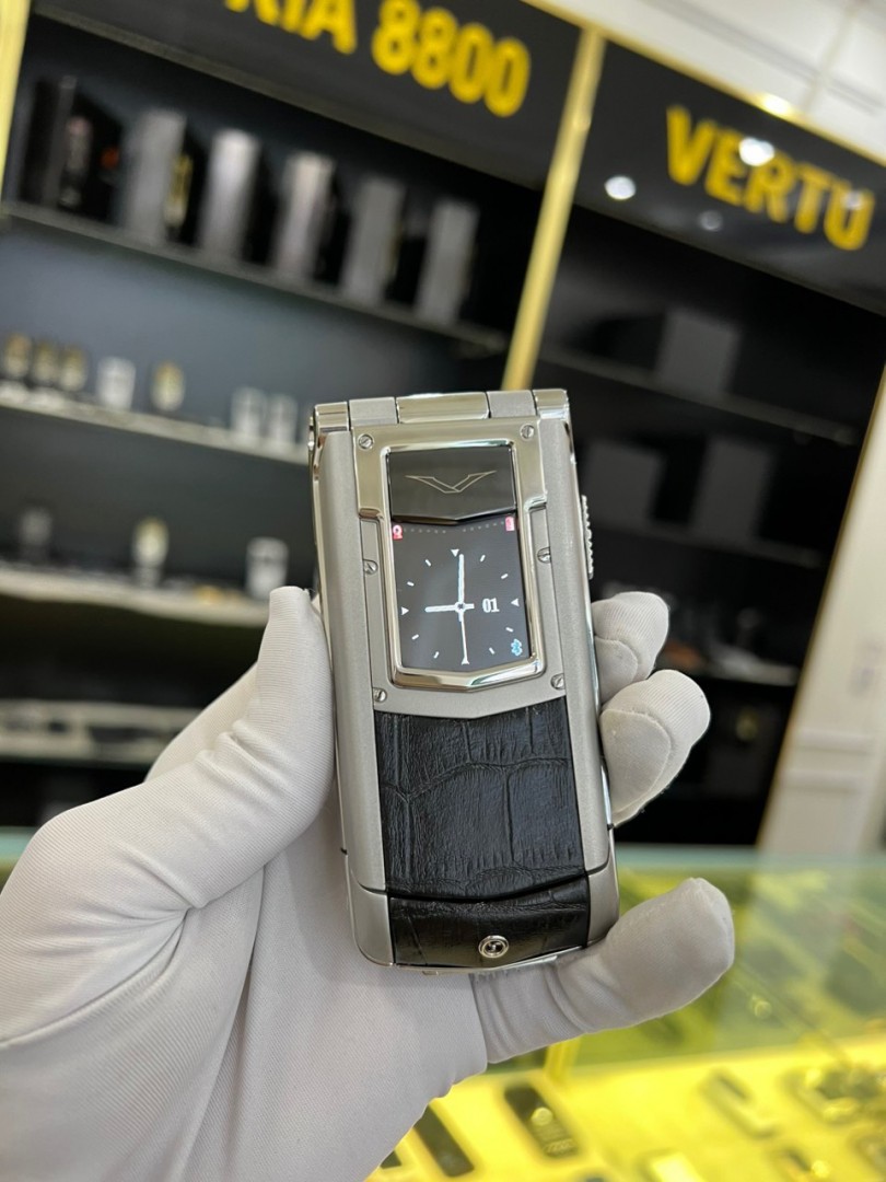 Vertu Constellation Nắp Gập Chính Hãng - Hùng Luxury